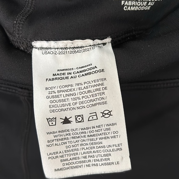 Jordan Nike Women’s Tight Fit Shorts with pockets, Large, Black, Fitted - Picture 5 of 5